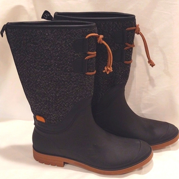 Kamik Black and Gray Winter Boots - Picture 3 of 8